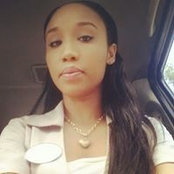 Simz Christies foto