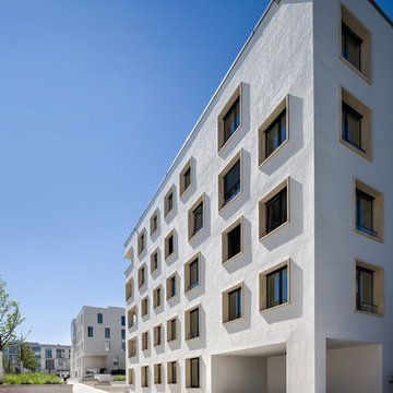 weisse kratzputz fassade