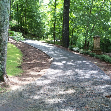 Driveway gates