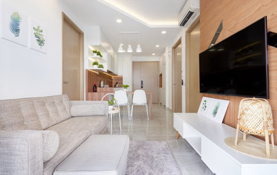 Houzz Tour: Compact Condo Looks More Spacious With its Muji Style