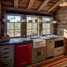 Lair Tree Cabin