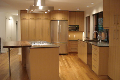 Inspiration for a contemporary kitchen remodel in Seattle