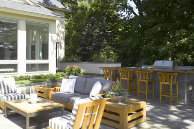 Design ideas for a modern patio in Minneapolis.
