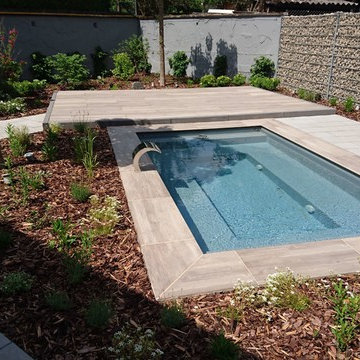 Moderner Hausgarten mit LOUNGE - BECKEN in Mühltal - Traisa