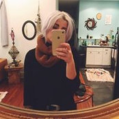 Ashley Dolans foto