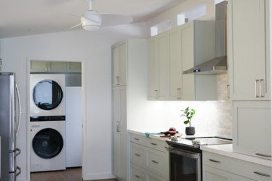 Inspiration for a kitchen remodel in Hawaii