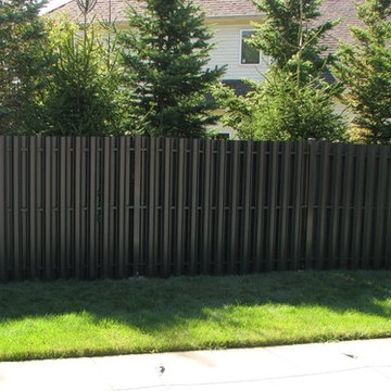 Decorative aluminum fencing