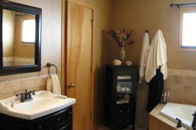 Bathroom - contemporary bathroom idea in Other