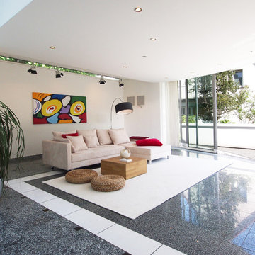 Home Staging - Wohlfühlen in Glas und Stahl