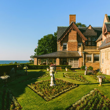 Newport Mansion | Ocean Lawn | 51 Cliff Av, Newport Rhode Island