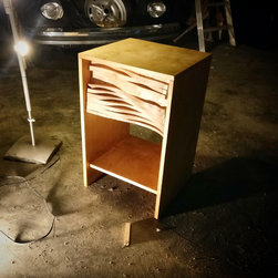 - Contour Queen - - Nightstands And Bedside Tables