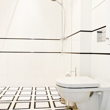 B&W bathroom