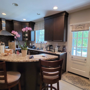 Coordinating Kitchen to Cupula