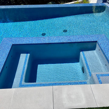 Pacific Palisades Infinity edge pool and spa with atomatic cover