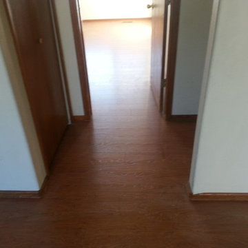 Laminate installation trap door