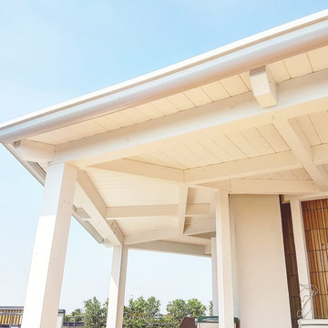 Veranda in legno lamellare bianco, Realizzazione e posa in opera