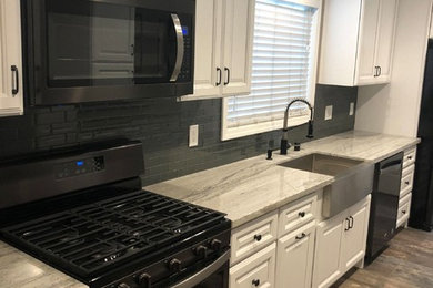 Example of a kitchen design in Orange County