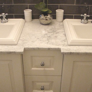 Bathroom Vintage Country style in Outremont