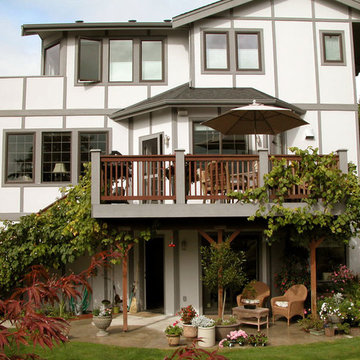 Kirkland - Fabulous Tudor style home - patio