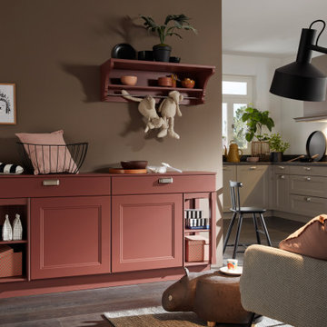 Sideboard im Übergang von Küche zu Wohnzimmer