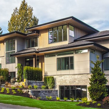Transitional Custom Home in Bellevue