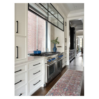 Stunning Commercial Grade Kitchen Appliances image