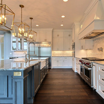 AH4 : Multi-Story Modern Craftsman on Acreage