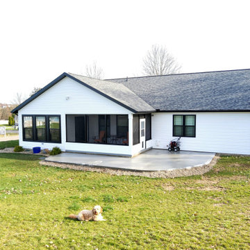 Screened in Porch