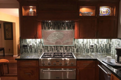 Kitchen photo in Sacramento