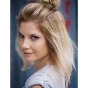 Emily Hart's photo
