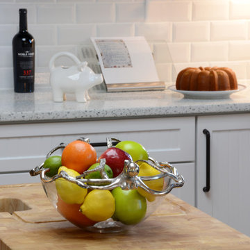 Levin Professional Farmhouse Kitchen