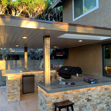Built In BBQ and Patio Cover