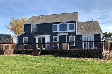 Elegant exterior home photo in Milwaukee