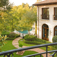 Side yard landscaping