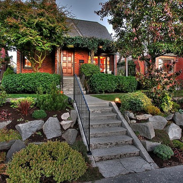 View Ridge Tutor House