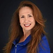 Kelly Reynolds's photo