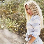 Raylene Bartolacci's photo
