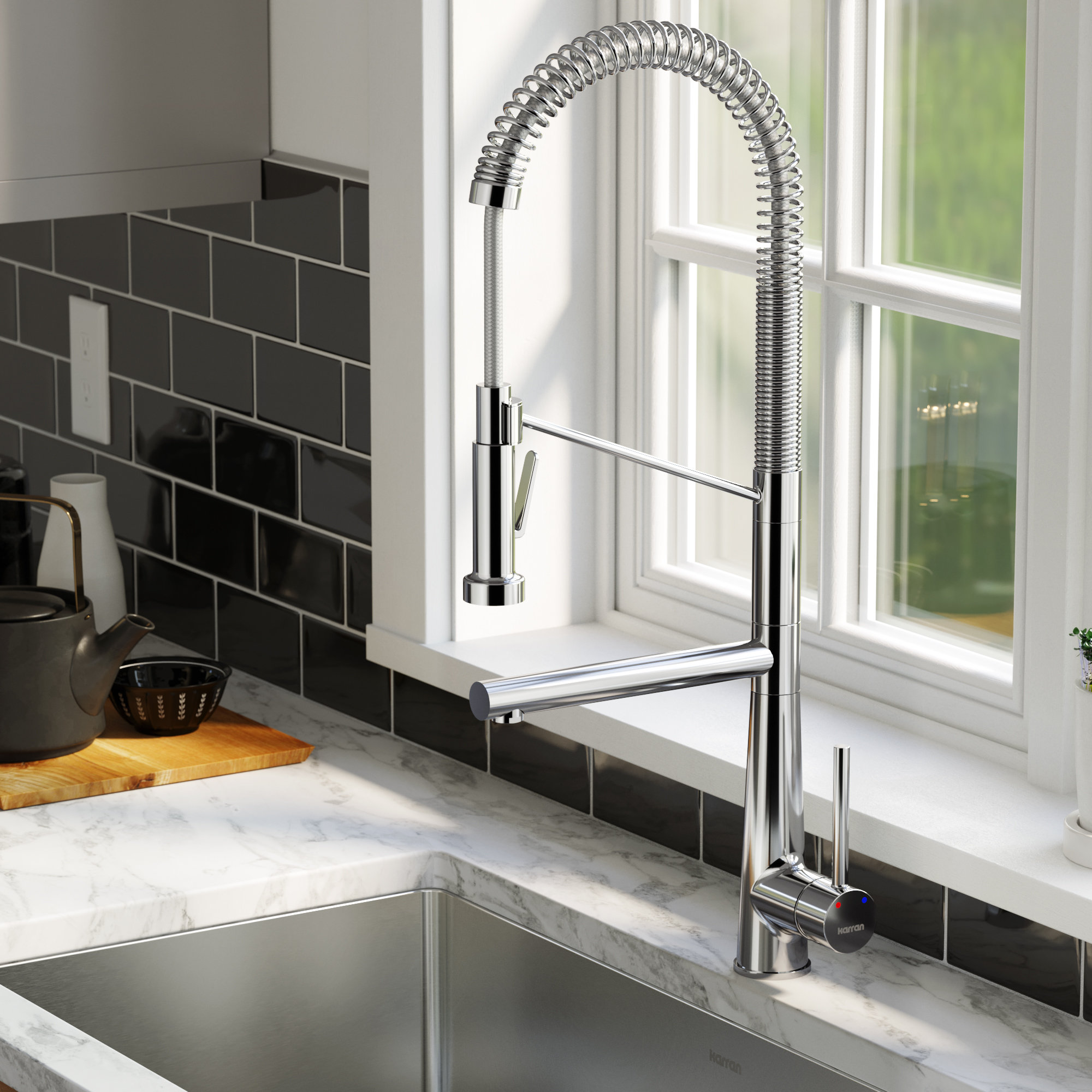 Karran Tumba Single-Handle Pull-Down Sprayer Kitchen Faucet, Chrome