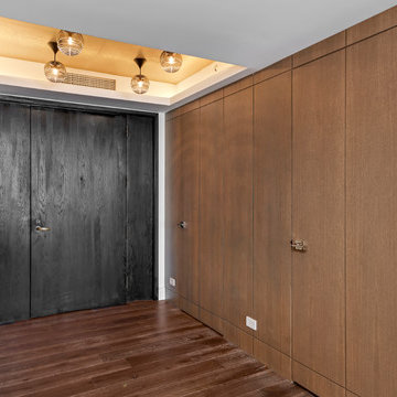 180 E Pearson Residence