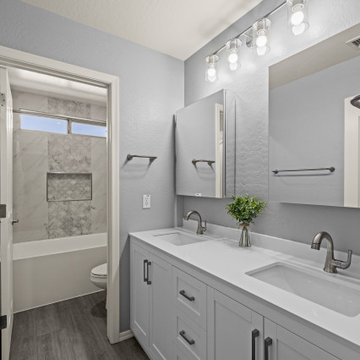 Jami & Scott’s Guest Bathroom
