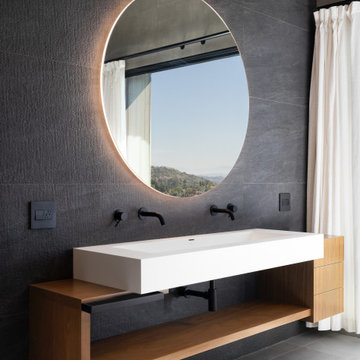 Modern Minimalist Home Featuring Japanese Styling in Tustin Hills
