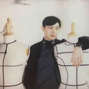 Charles Liu's photo