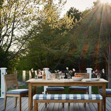 Patio Dining Space on the Lake