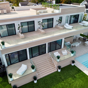 Multi-Level Terrace in Whitestone, Queens