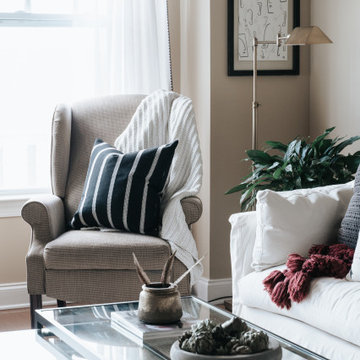 Simon Sunday | Living Room