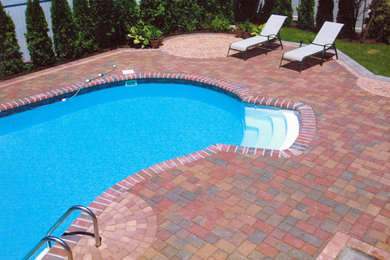 Elegant pool photo in New York