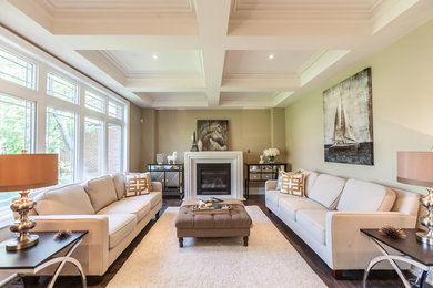 Elegant living room photo in Toronto