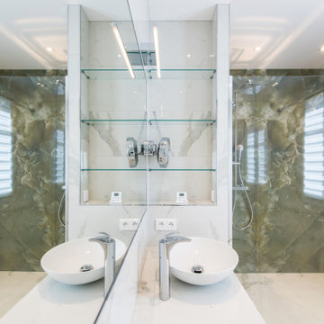 Salle de douche céramique Onice Verde & Calacatta