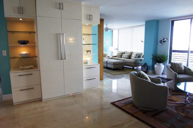 Inspiration for a contemporary family room remodel in Miami