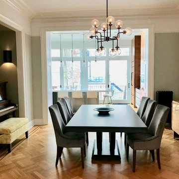 RENOVATED BROWNSTONE N.Y. (PARLOR FLOOR)